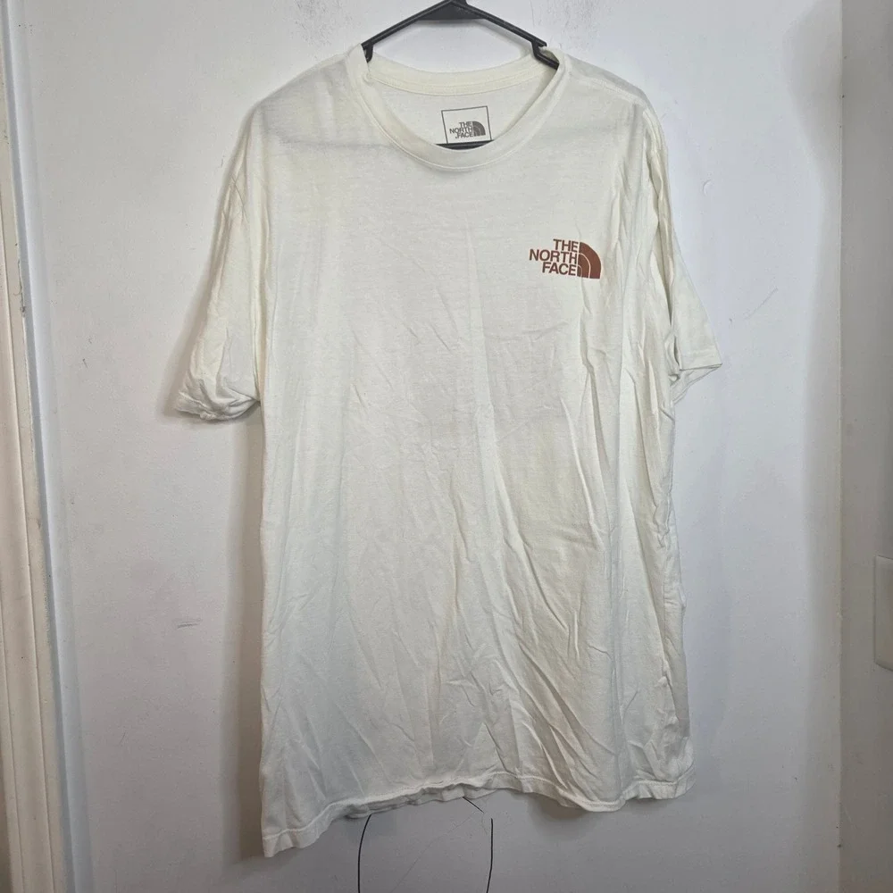 The North Face Mens XL Cream Graphic T-Shirt Desert Landscape Logo Tee Short Slv